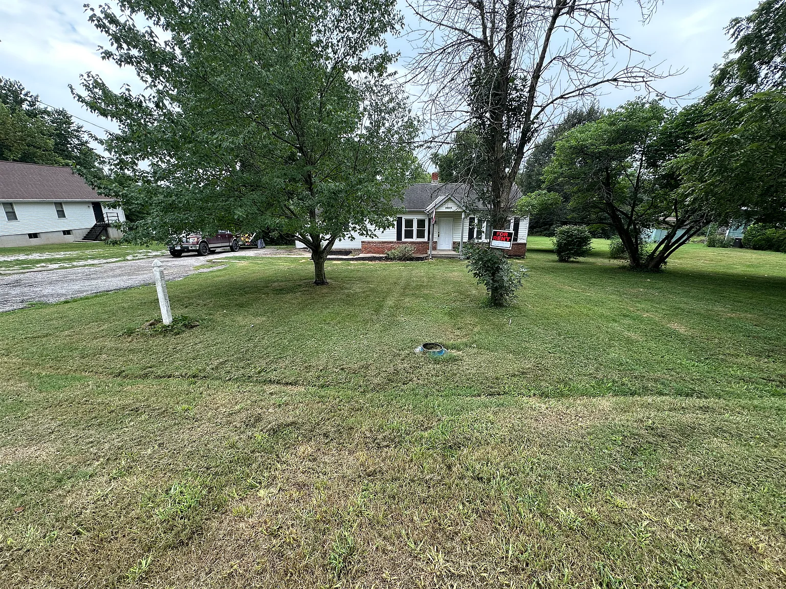 3 bed, 1200 sqft, $1,795 — Photo 2