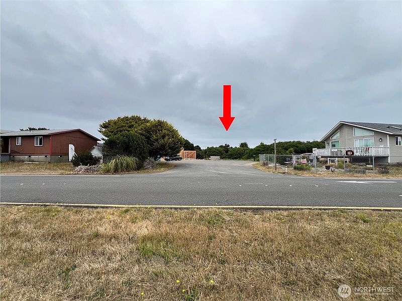 2nd image of 719 Reporter Ct SW