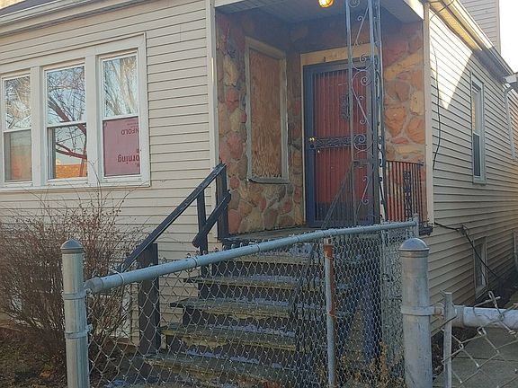5th image of 1643 W 59th St