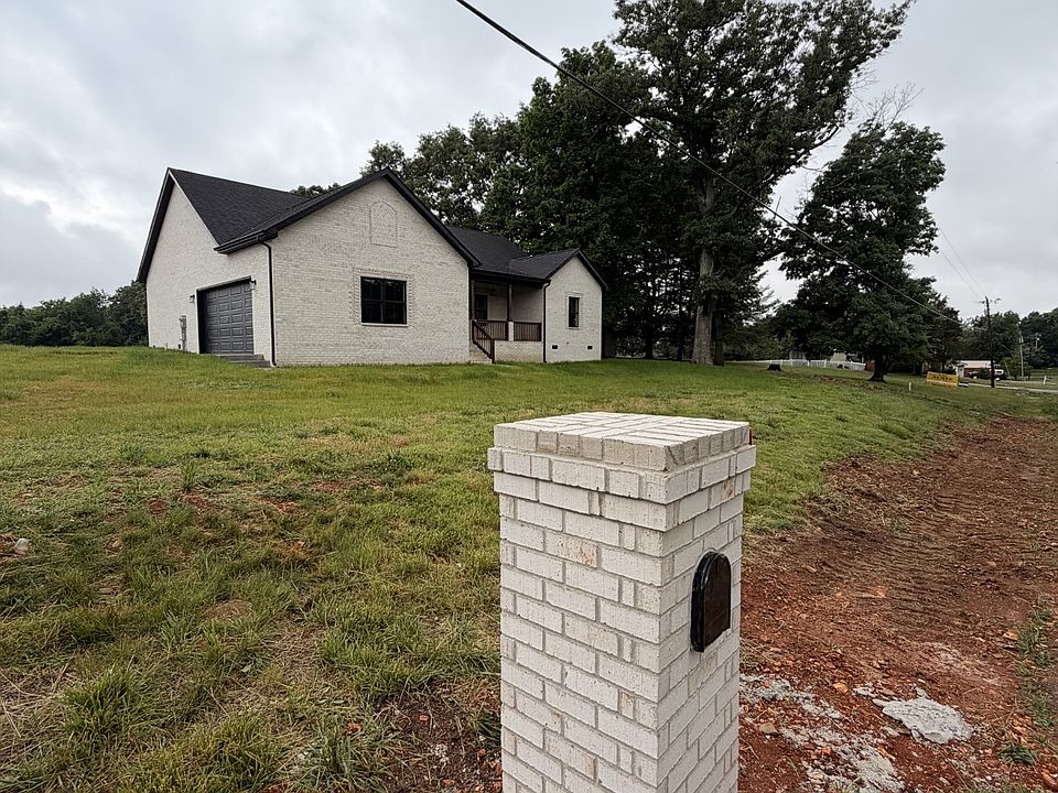 1st image of 523 Old Hopkinsville Rd