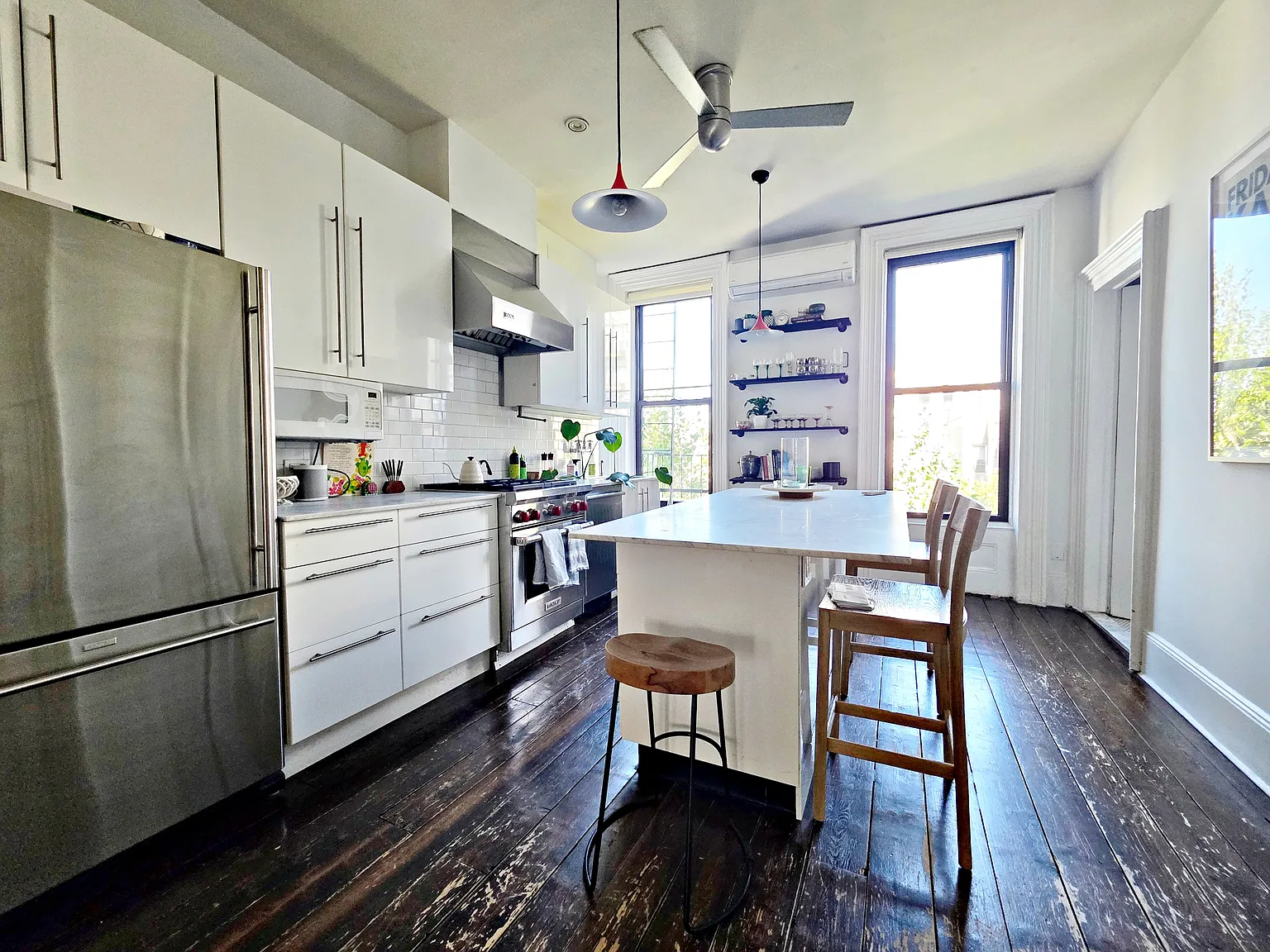 738 Leonard Street — Photo 3