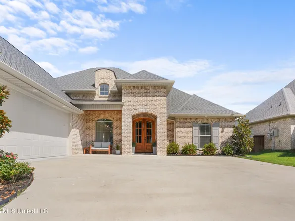 1254 Old Court Xing, Flowood, MS 39232