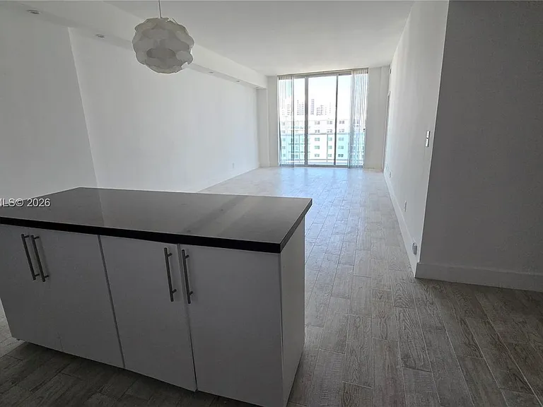 19390 Collins Ave #2 — Photo 10
