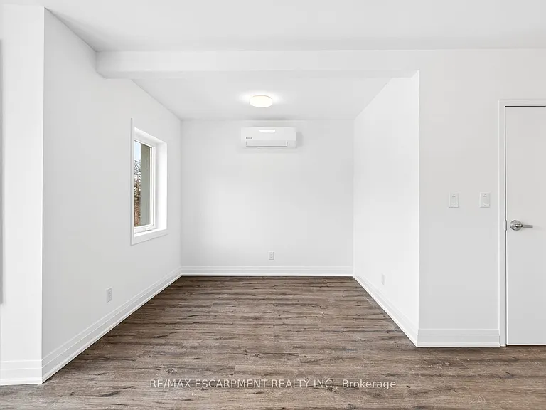 253 Saint Clair Blvd #2 — Photo 12