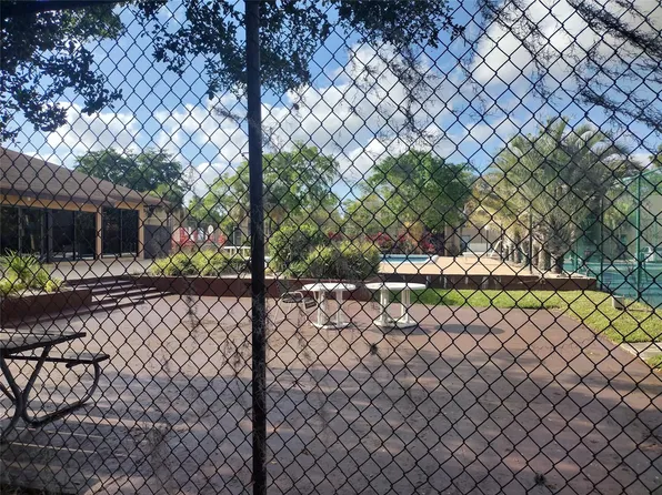 4220 NW 21st Street #222, Lauderhill, FL 33313