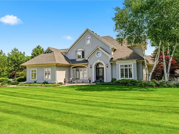 28 Millcreek Ct, Hamilton, ON L9G 4Z3