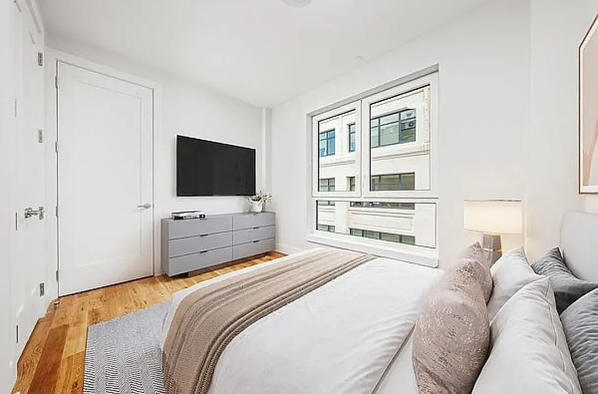 230 North 7th Street — Photo 4
