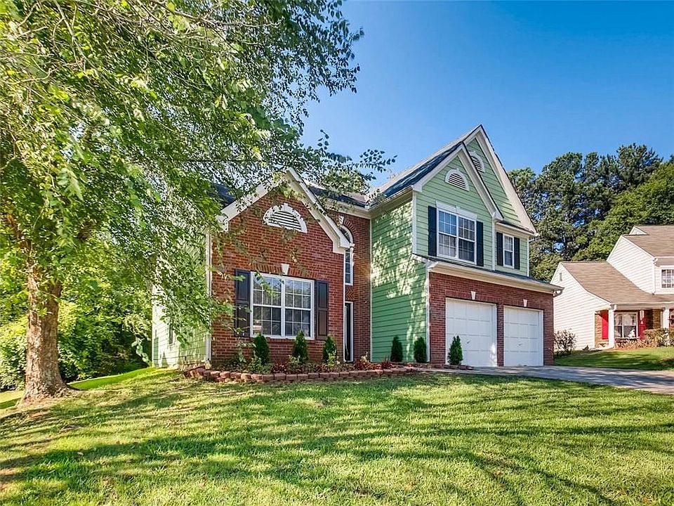 2nd image of 3819 Majestic Ln SW