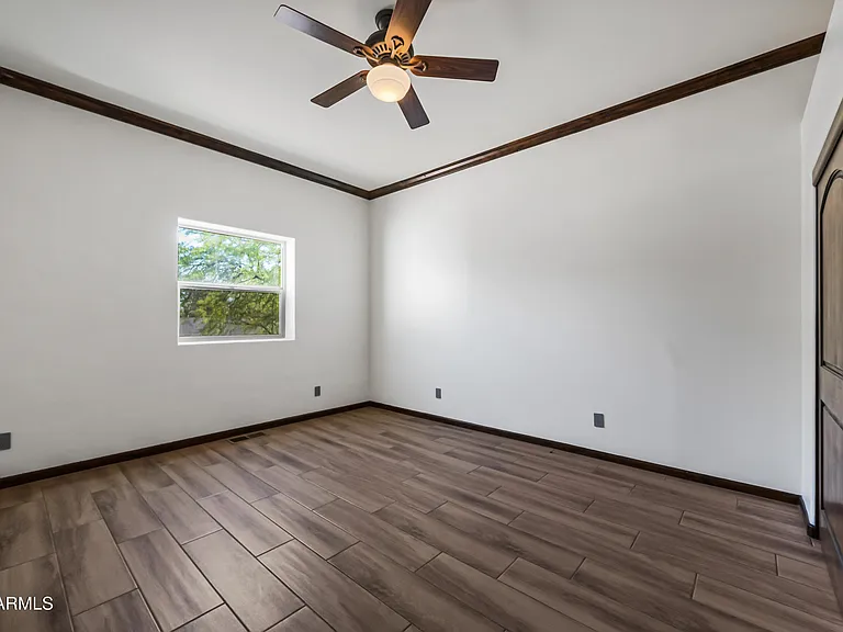 35030 N 51st St — Photo 32