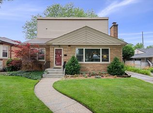 7448 Keeler Ave, Skokie, IL 60076