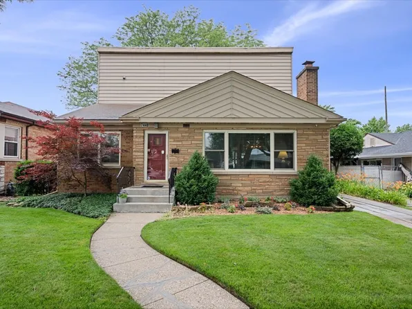 7448 Keeler Ave, Skokie, IL 60076