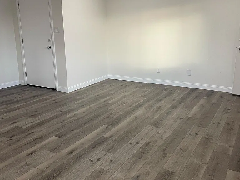 15 N San Mateo St #C — Photo 12