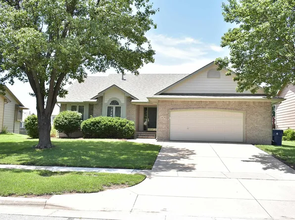 2409 N Parkridge St, Wichita, KS 67205