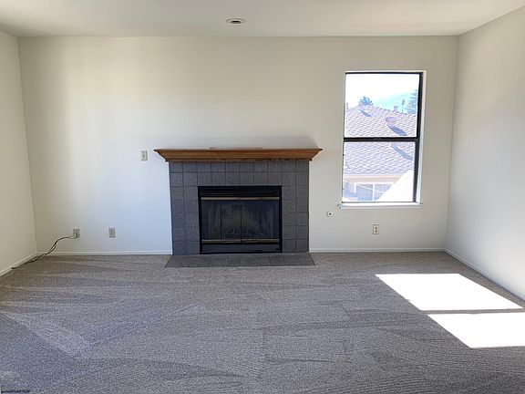 2nd image of 4958 Canto Dr
