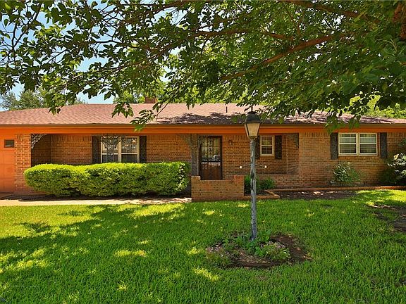 2nd image of 1825 Richland Dr