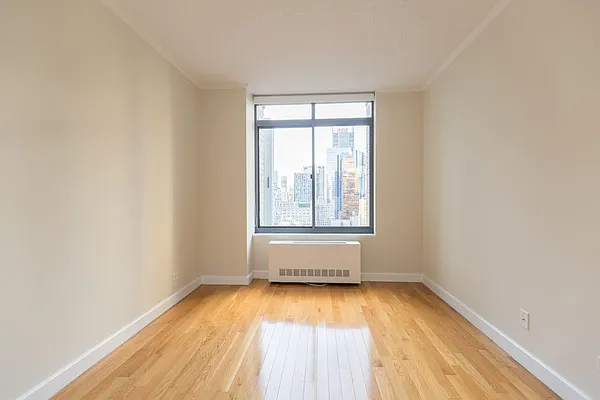 Rented by Stonehenge NYC LLC | media 3