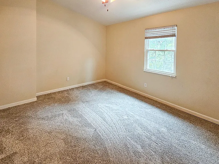 2146 Belle Terra Rd — Photo 13