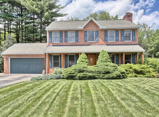 174 Fieldstone Dr, Carlisle, PA
