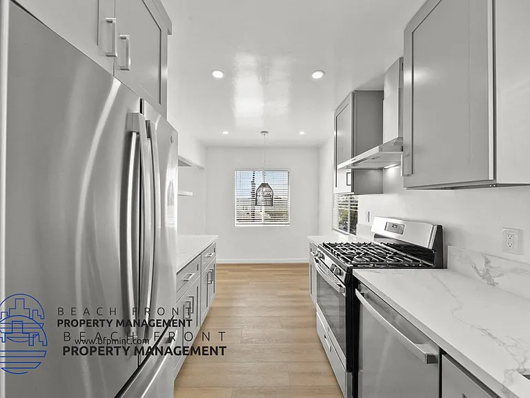 1603 Idaho Ave — Photo 10