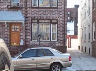 40 Sterling St, Brooklyn, NY 11225