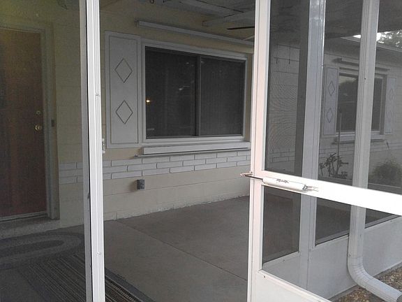 4th image of 5723 Lown St N