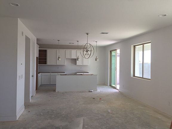 3rd image of 727 E Marblewood Way #Stsmfu