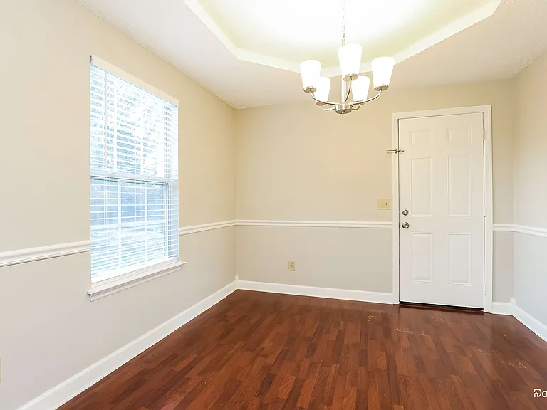 302 Vernon Traylor Dr — Photo 7