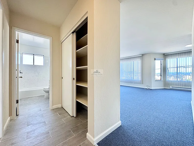 900 Rivera St #6 — Photo 11