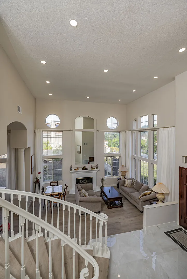 24123 Benfield Pl — Photo 2