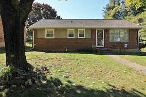1st image of 1442 Gratton St