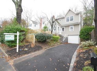75 Waterside Ave, Northport, NY 11768