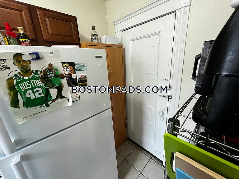 248 Kelton St #9 — Photo 20
