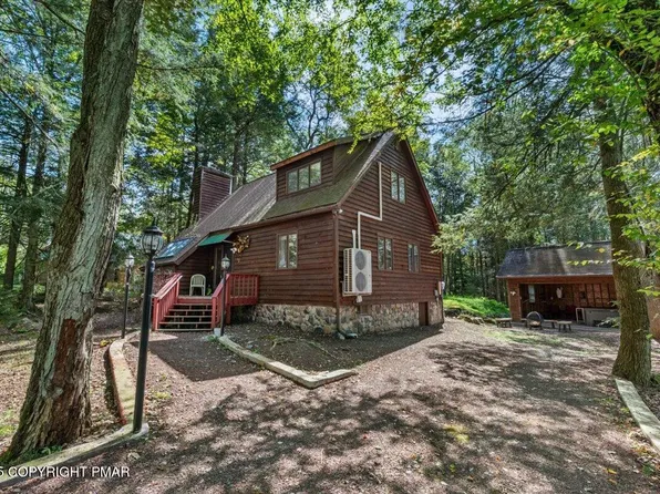 512 Sir Jeoffrey Ct, Blakeslee, PA 18347