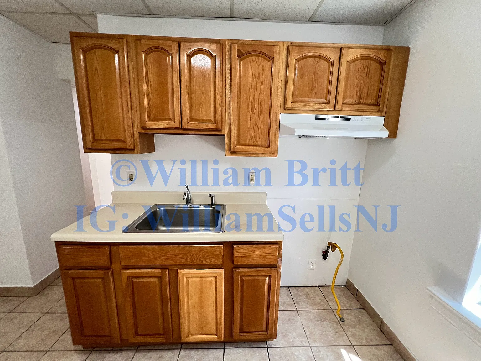 179 W 48th St — Photo 2