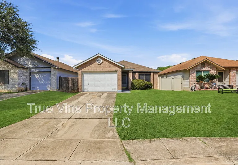 6810 Saharastone Dr — Photo 2