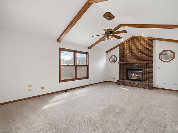 2nd image of 2176 Jordan Ln