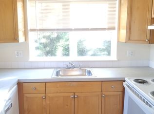 678 SE Hogan Rd APT 201, Gresham, OR 97080