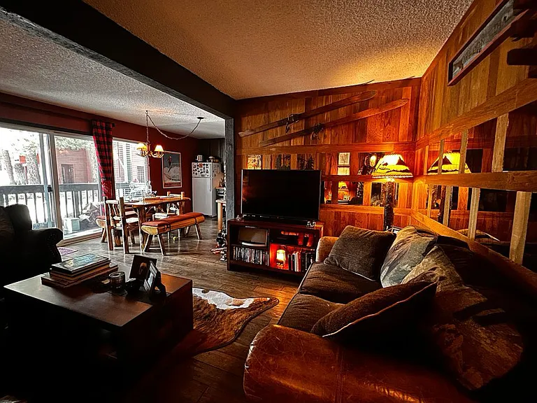 362 Old Mammoth Rd #33 — Photo 2