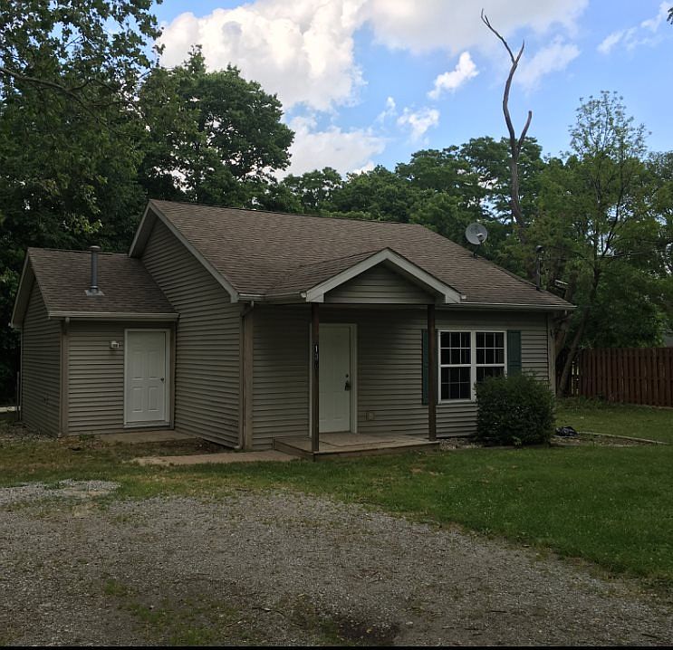 1st image of 130 Poland Hill Dr