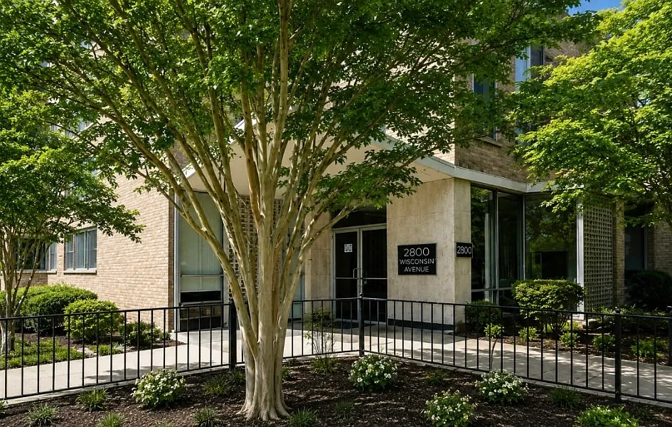 2800 Wisconsin Ave NW #306