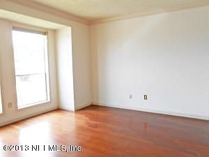 3rd image of 631 Tarpon Ave APT 6345