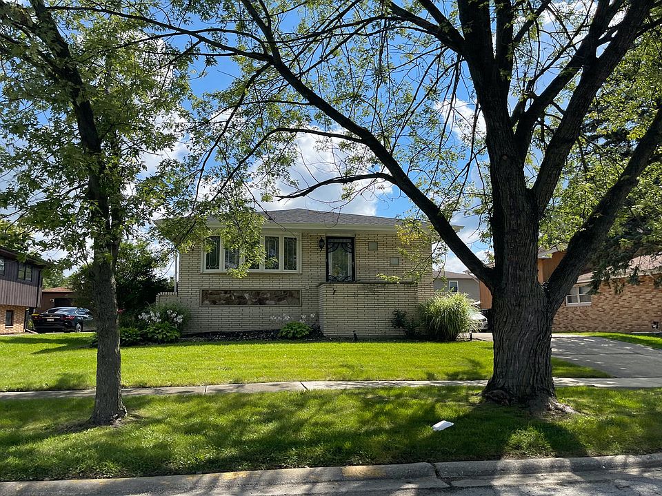 1st image of 20067 Terrace Ave