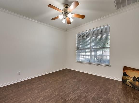 3rd image of 3700 Muirfield Dr