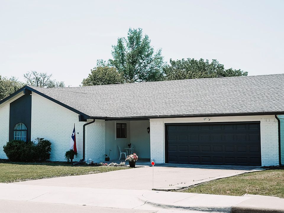 1st image of 2116 Northmoor Dr