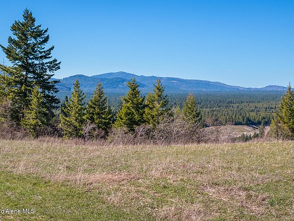 3rd image of N Rimrock Rd