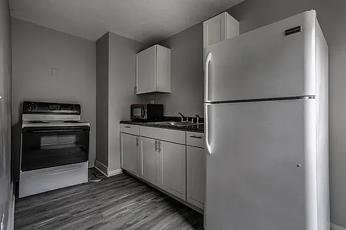 710 King Ave Photo 1