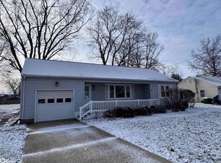 206 E Fillmore Ave, Fairfield, IA