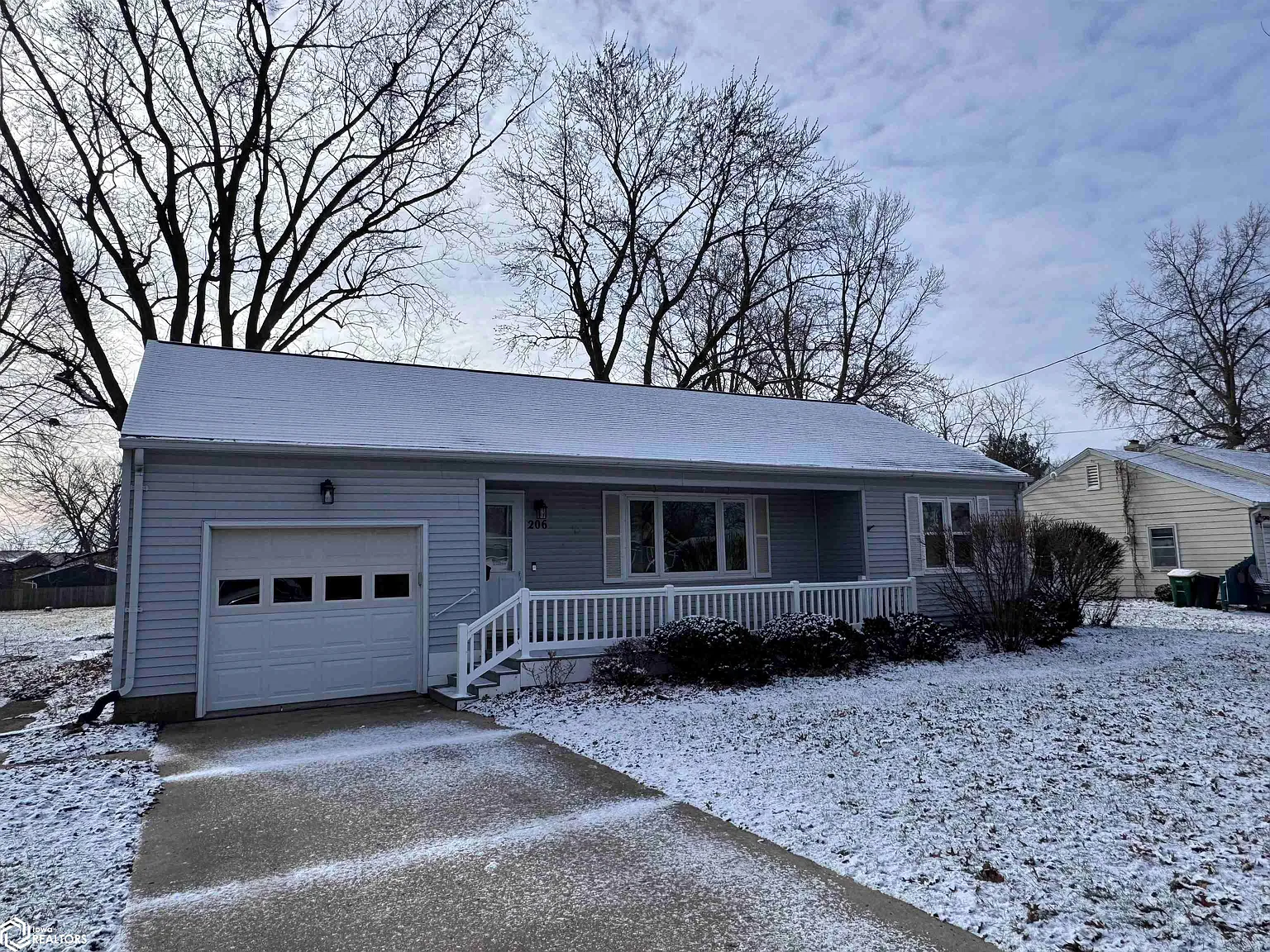 206 E Fillmore Ave photo 1