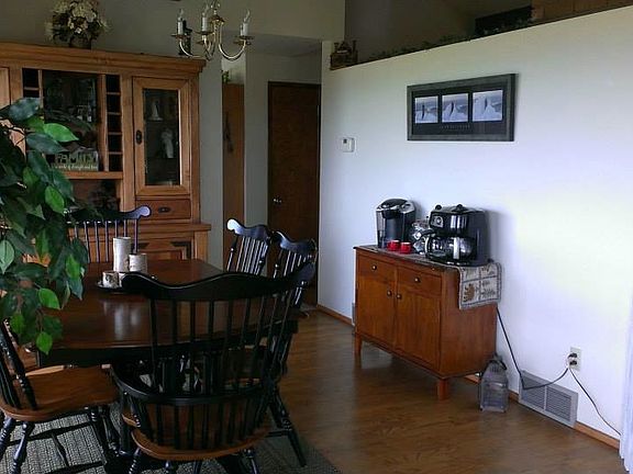 5th image of 1230 Canterbury Ln