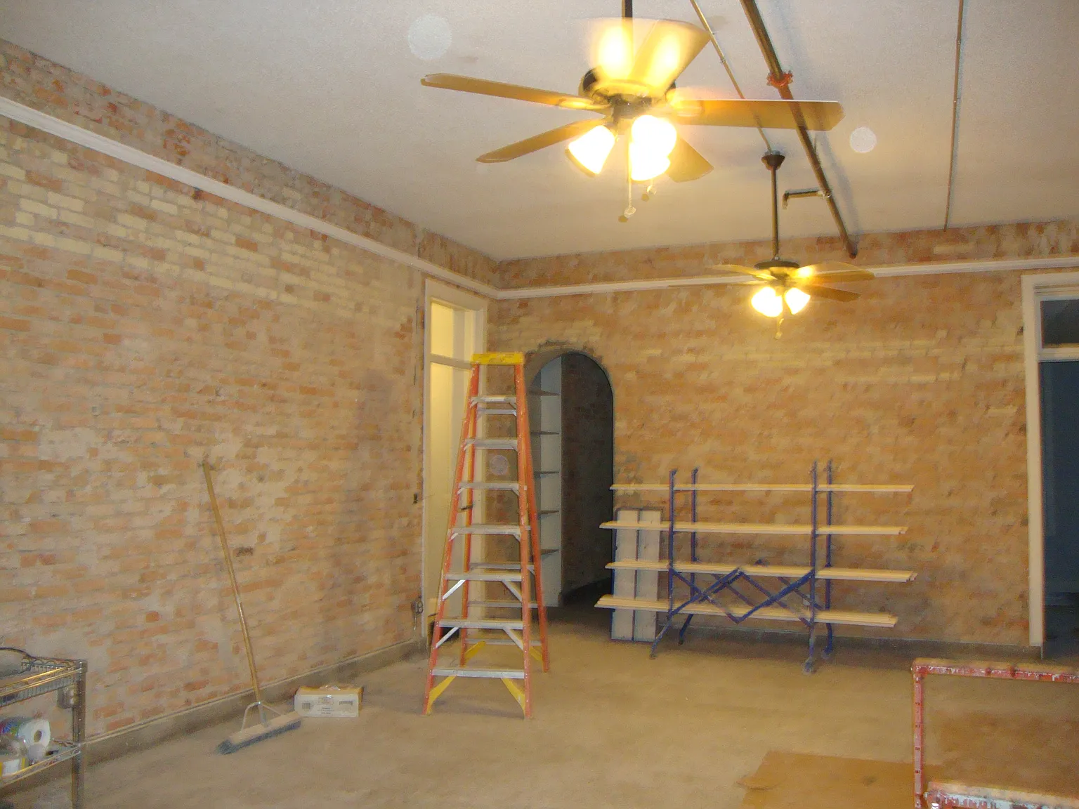 2 bed, 1500 sqft, $1,050 — Photo 3
